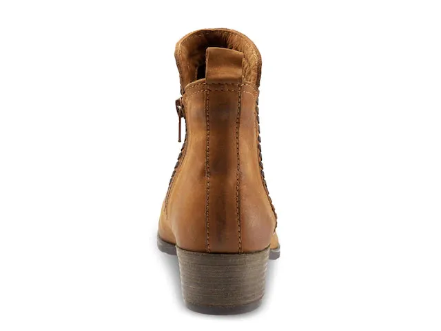 Bueno Bueno Women's Lodi Booties  Color Medium Brown Size 10M