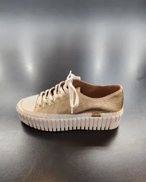 Django & juliette Baselo Leather Sneaker - White/Champagne