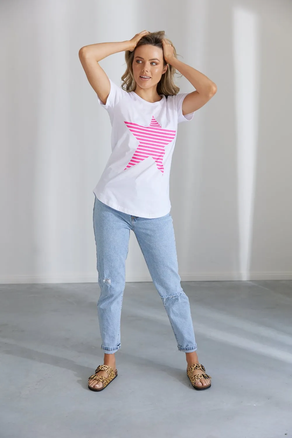 Evie Tee - White w Hot Pink Star