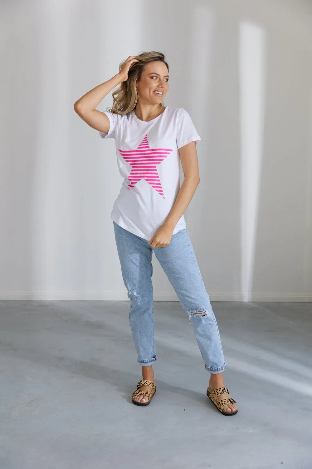 Evie Tee - White w Hot Pink Star