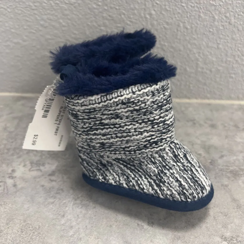 FIRST STEPS - SLIPPERS