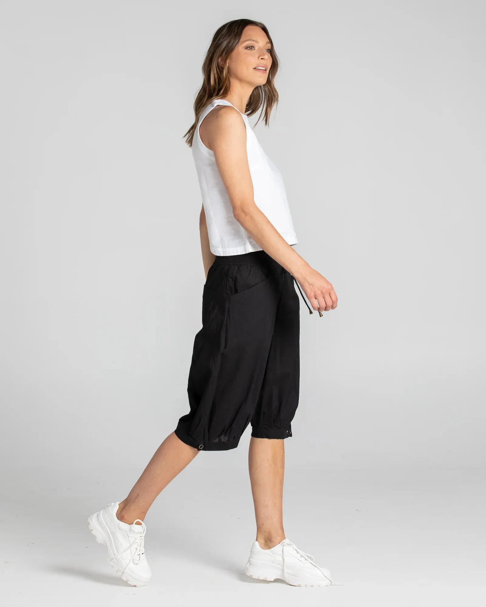 Jada Short Basic Black