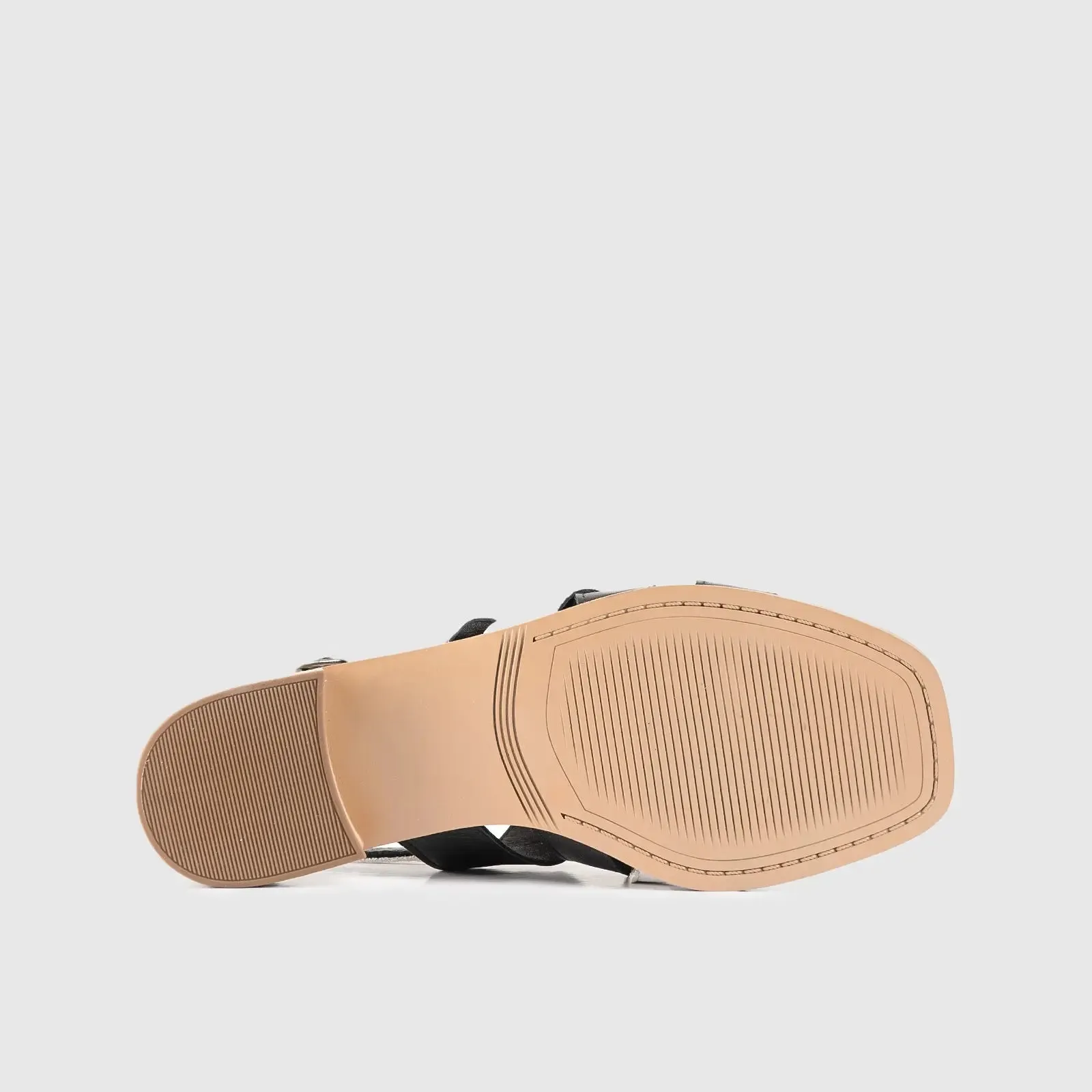 Leather Comfort Block Heel Sandal 8512 Black/White