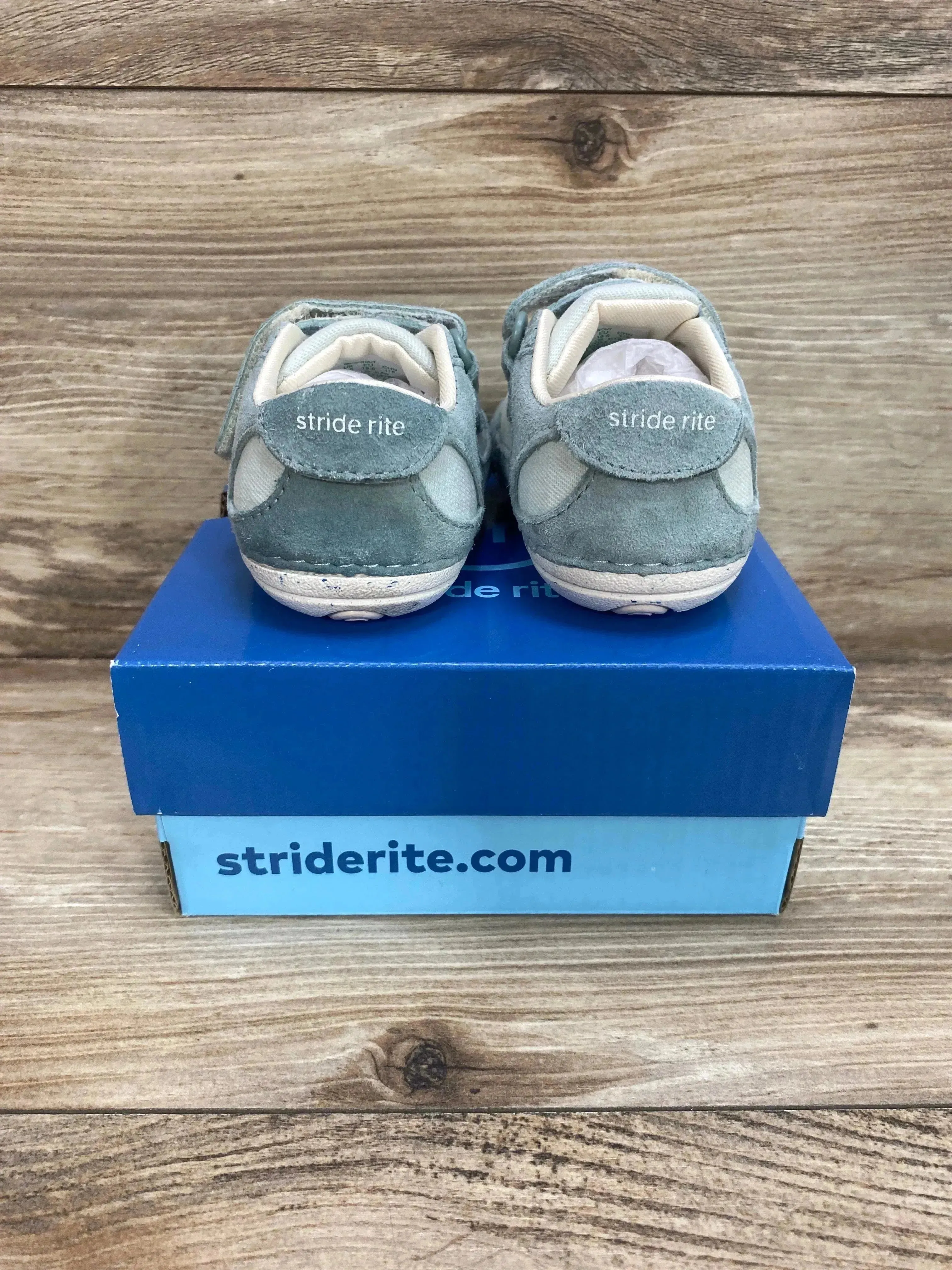 NWoT Stride Rite Sprout Sneaker Sage Sz 3.5c