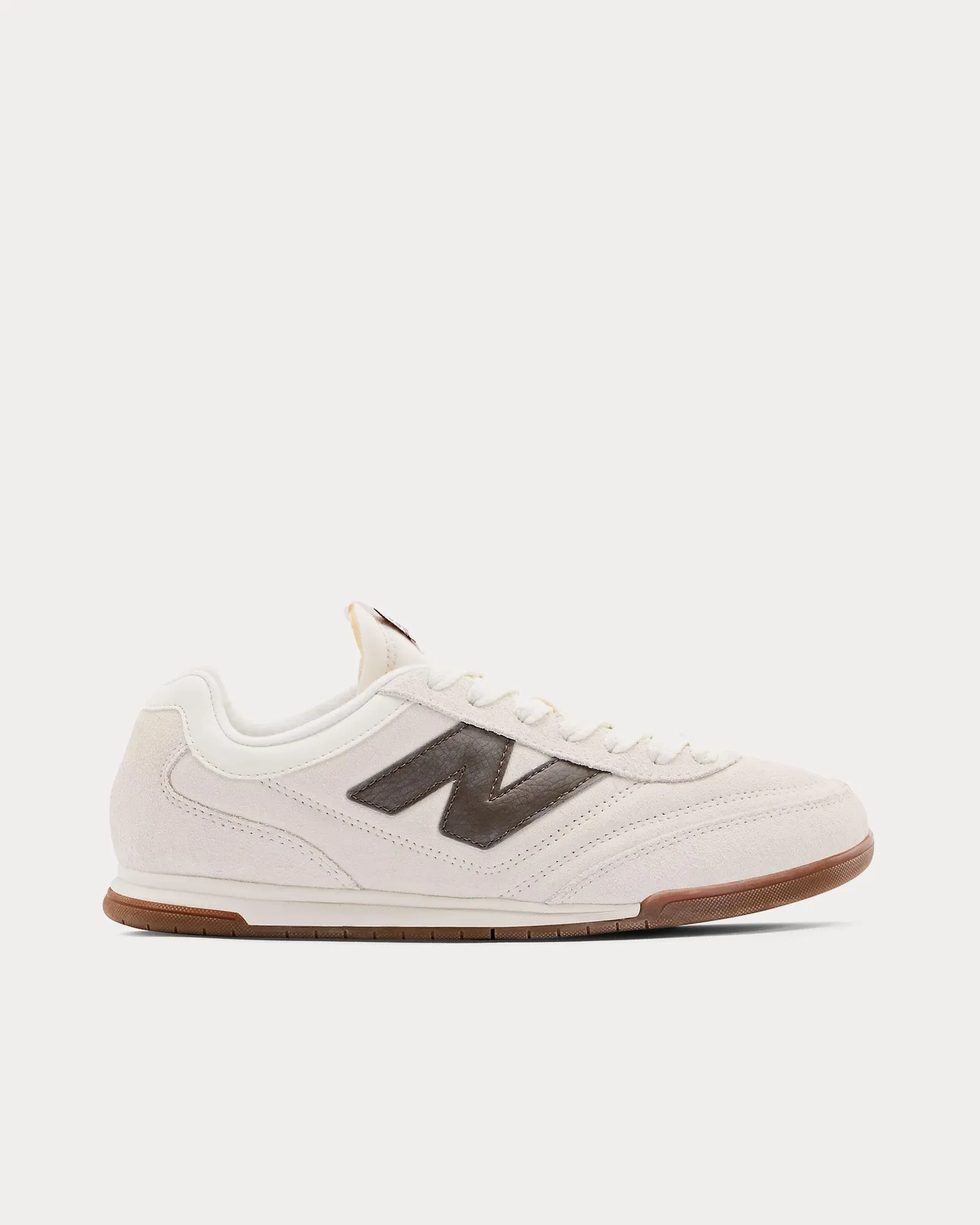 RC42 Sea Salt / Dark Mushroom / Gum Low Top Sneakers