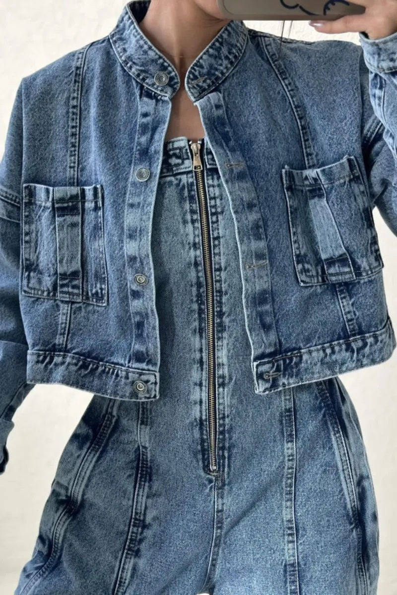 Sara – Structured fit – Versatile style - Denim set