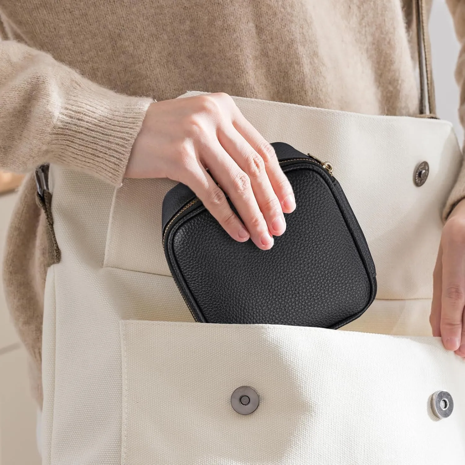 Travel Jewelry Box with 6 Pouches, Leather Jewelry Organizer Case for Women Girl for Necklace Earring Bracelet Ring, Jewelry Holder Organizer Box,Wedding Birthday Gift Idea