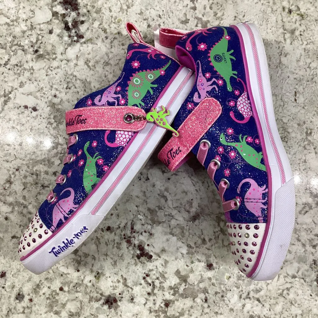 un-archiving Skechers DWW Shoes 2Y mutli