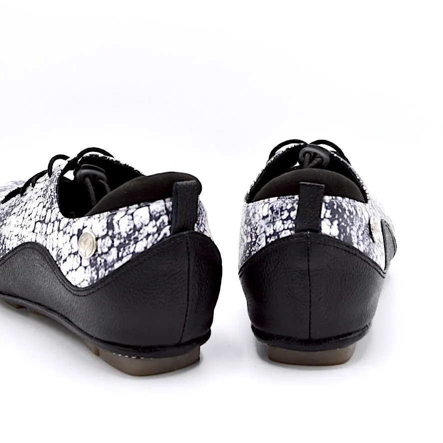 VIBE SLIP-ON FLAT - BLACK AND WHITE PRINT LEATHER