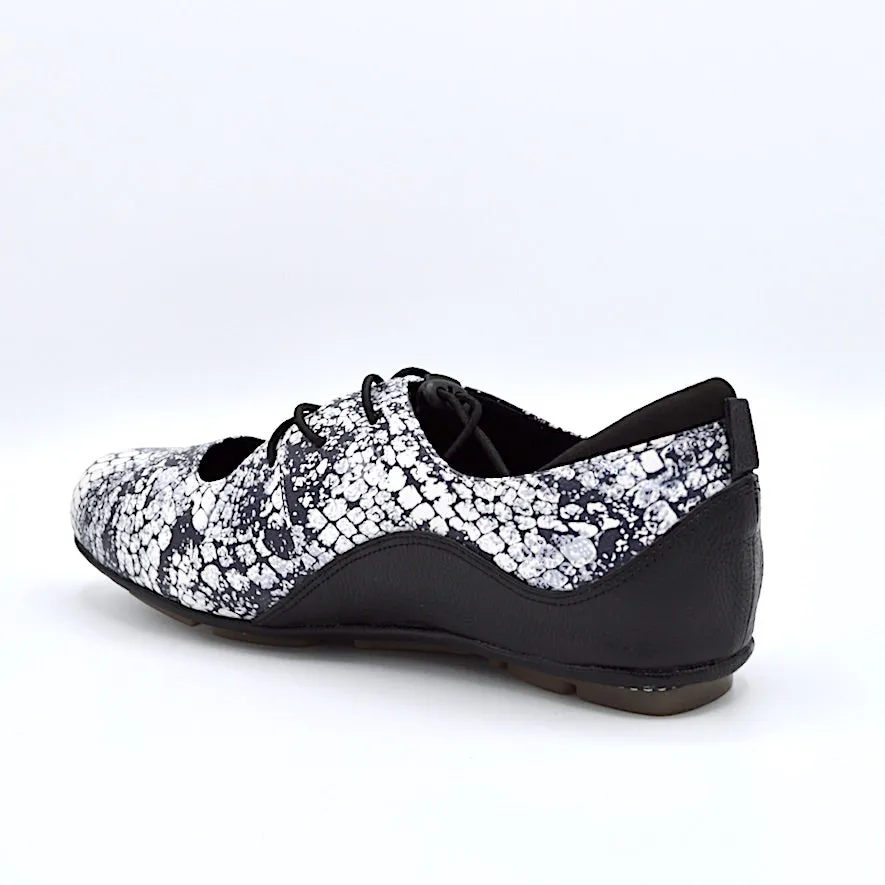 VIBE SLIP-ON FLAT - BLACK AND WHITE PRINT LEATHER
